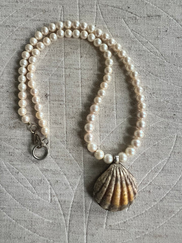 PEARL & SUNRISE SHELL|Hawaiian Shell Jewelry| Ocean Necklaces| Hand-Made in Hawaii|#5 NEW - Honorooroo Lifestyle