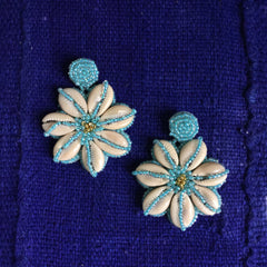 COWRY SHELL FLOWER| Seed Bead Earrings| Hawaiian-inspired| Flower Shell Earrings| - Honorooroo Lifestyle